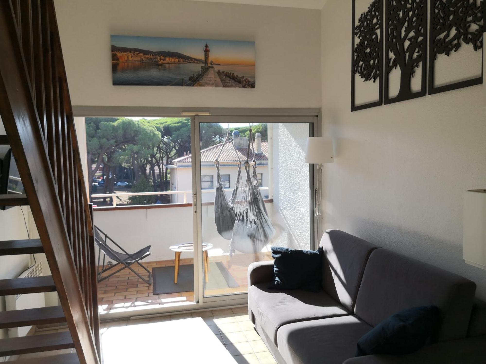 Duplex Port Hyeres